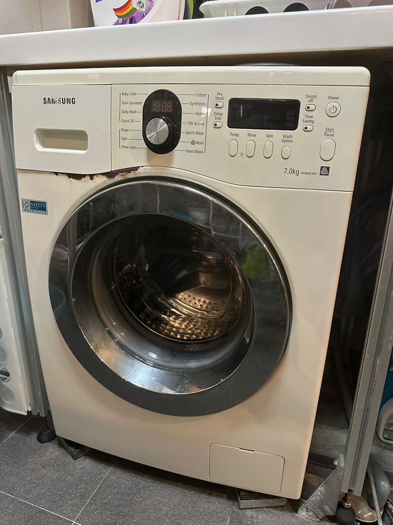 Giving away Washing machine, TV & Home Appliances, Washing Machines and