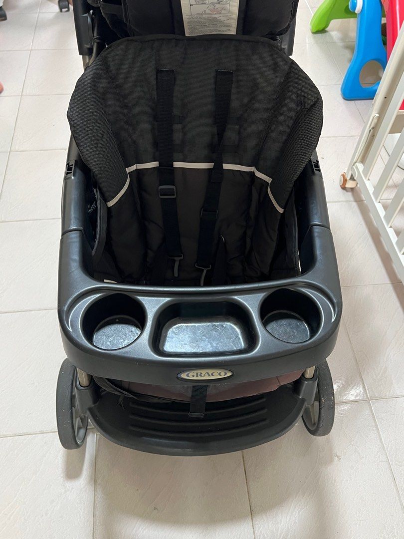 Graco Double Stroller with Car Seat Babies Kids Going Out