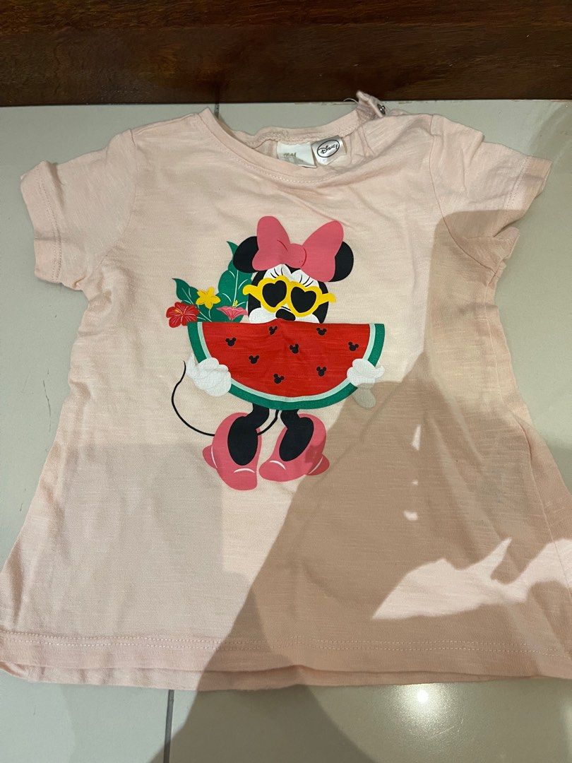 H and m disney baby store