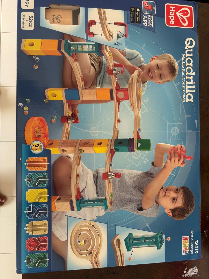 hape construction maze