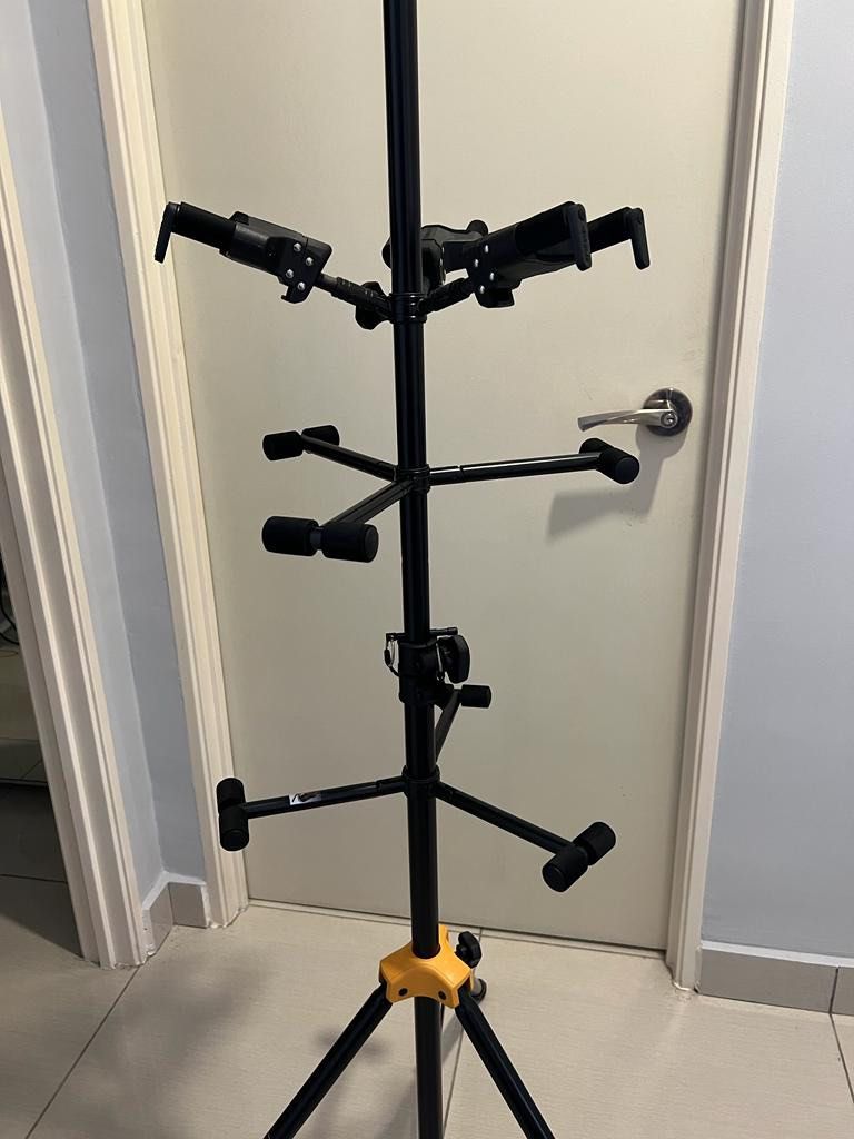 Hercules 6 Guitar Stand/Hangar, Hobbies & Toys, Music & Media, Music