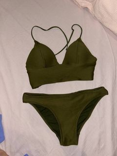 (Category: ) located in . Submitted by cloudie.xo (Listing ID 1265137054, Image 1). Description: .