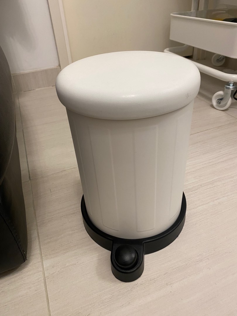 IKEA TRASH CAN, 傢俬＆家居, 家居清潔及護理用品, 垃圾袋 Carousell