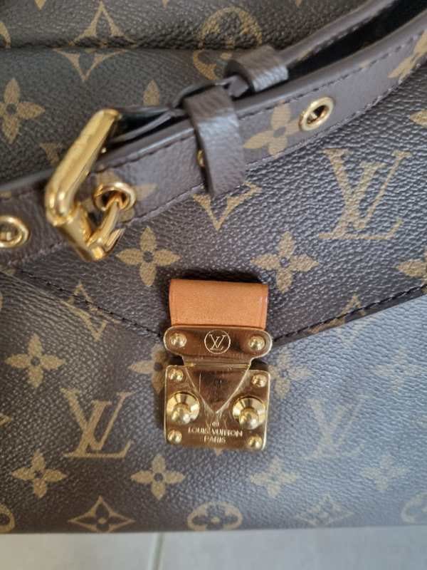 Louis vuitton Métis hobo monogram canvas, Luxury, Bags & Wallets on  Carousell