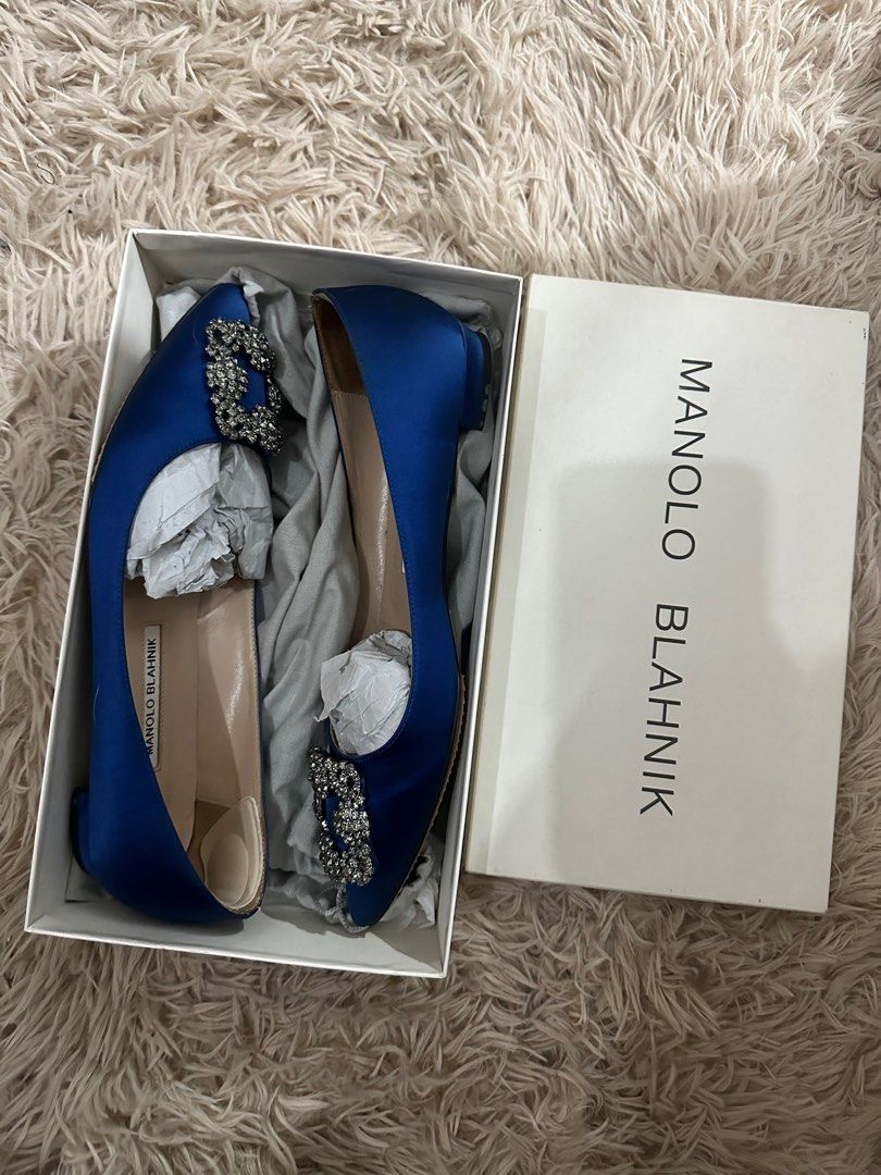 Manolo Blahnik Hangisi Blue Flats 38 (Category: Sneakers & Footwear) located in Manila. Submitted by everythingsale101 (Listing ID 1265120909, Image 3). Description: Manolo Blahnik Hangisi Crystal Buckle Flats Color: Cobalt blue (Carrie Bradshaw) Authentic Personal fave Hard to find color Flats Size 38 With box and shoebags For Manolo collectors 9/10 condition Detailed pics posted SALE.