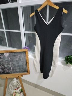 Mini dress black and white