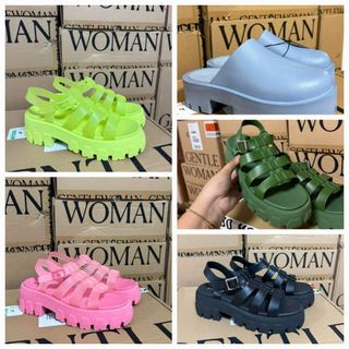 (Category: ) located in . Submitted by maiyasluxurybagshoppe (Listing ID 1265137905, Image 1). Description: .