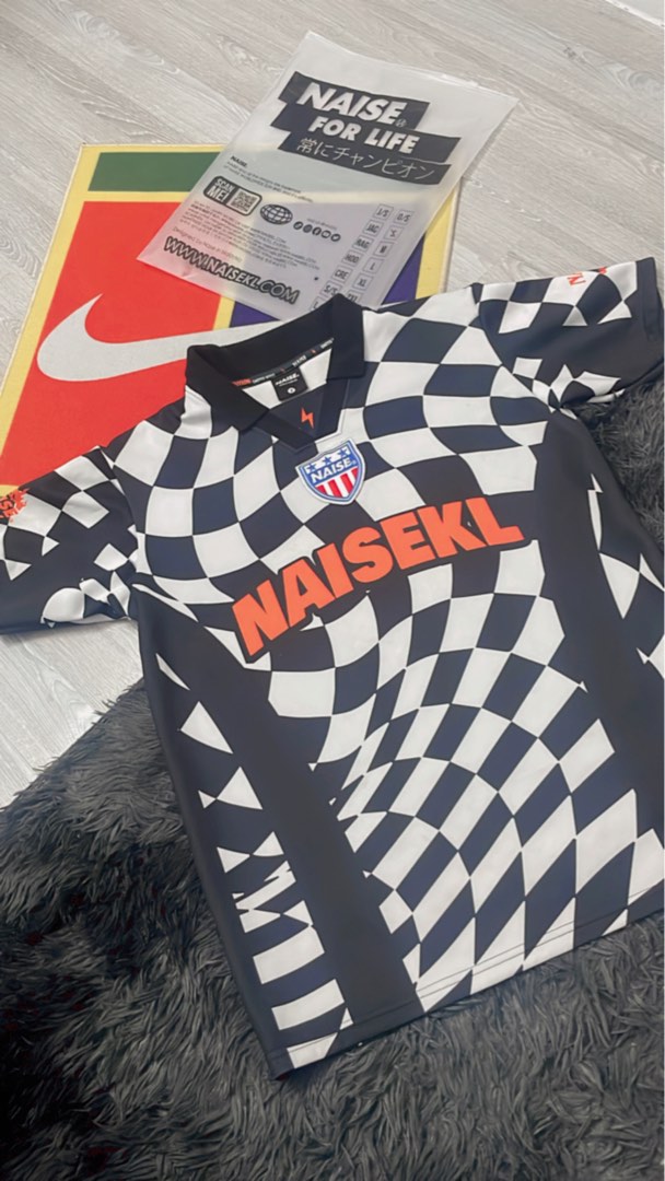 Naisekl Men s Fashion Activewear on Carousell