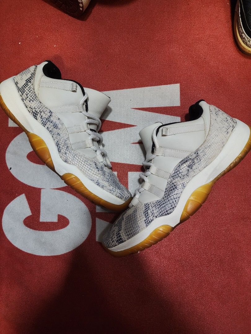 Nike air jordan 2025 retro 11 low snakeskin