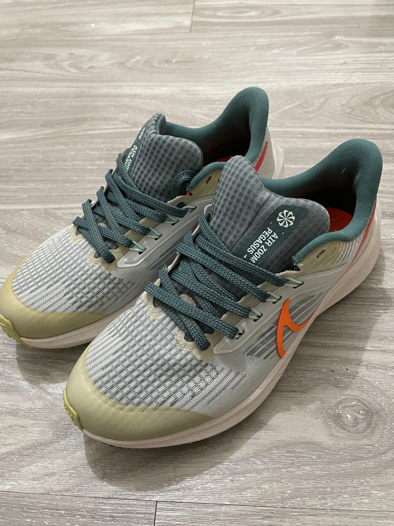 ladies nike air pegasus trainers
