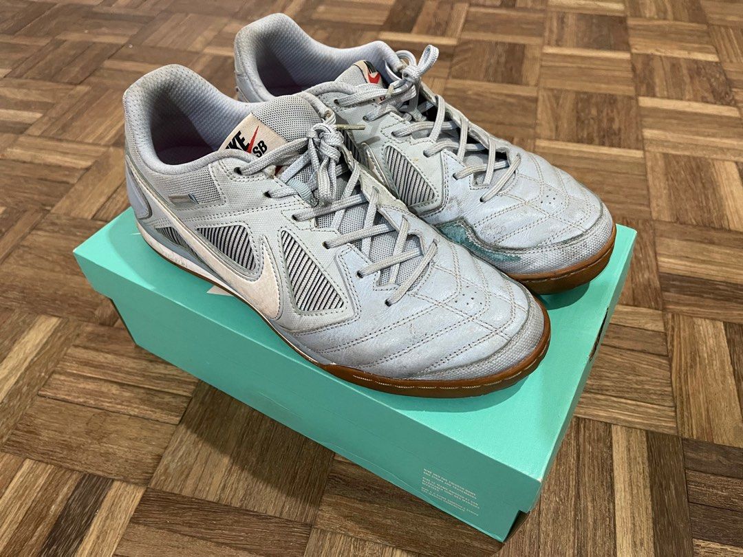 Nike store gato poshmark