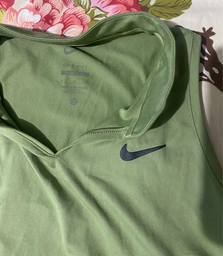 Olive green nike dress clearance