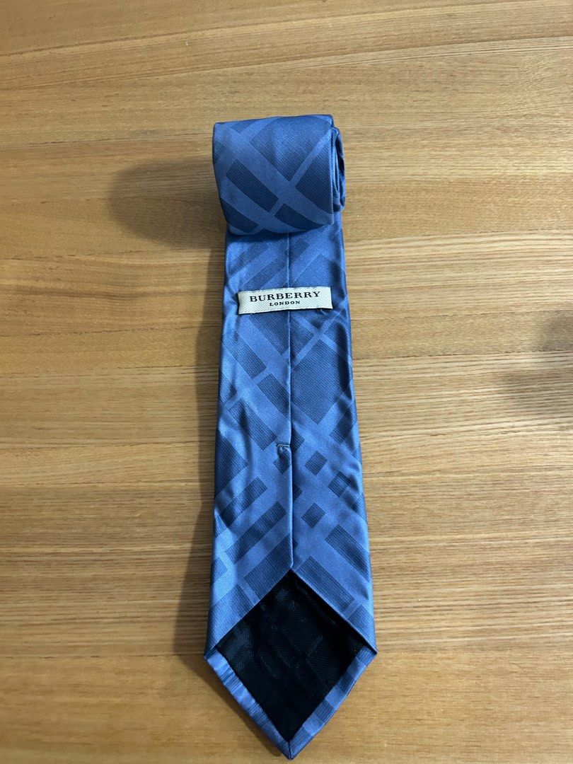 Light blue burberry tie cheap