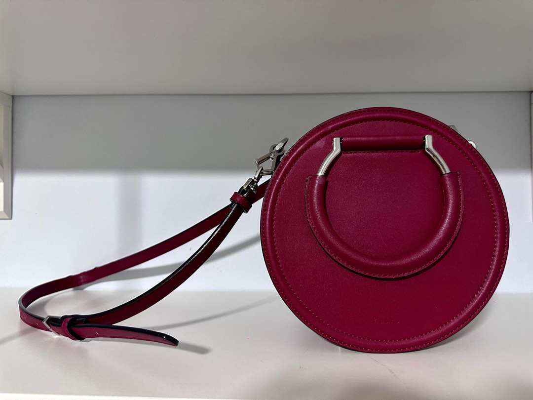 Red round crossbody 2025 bag