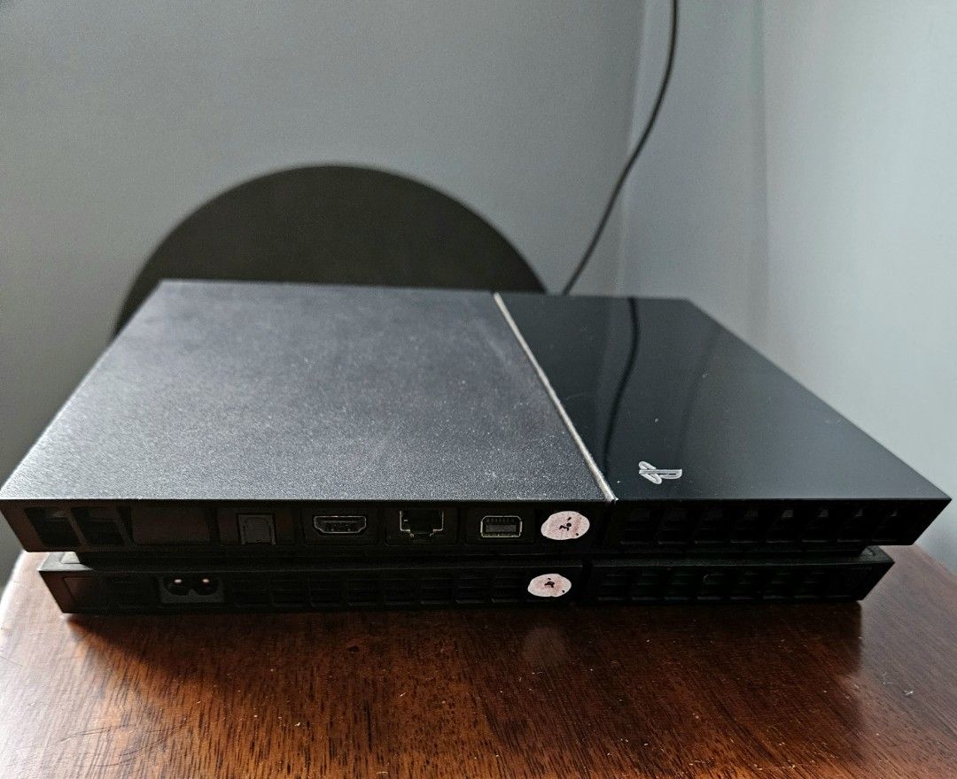 PlayStation 4 Full Set + Games, Video Gaming, Video Games, PlayStation on Carousell