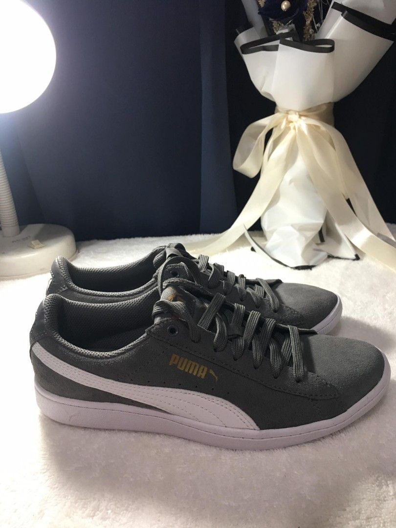 Puma soft foam suede top