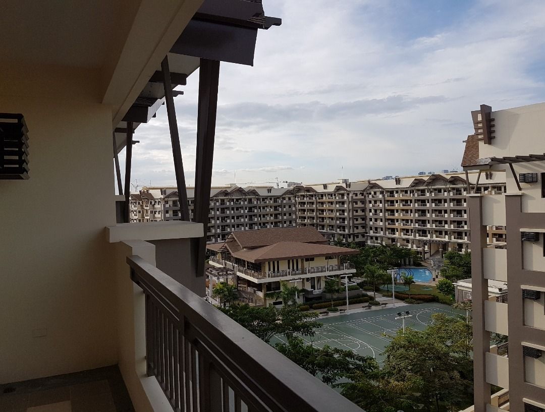 Rent! 2BR furnished condo in Verawood Residences Acacia Estates Taguig, Property, For Sale