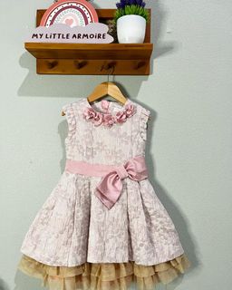 (Kategori: ) berada di . Dikirim oleh mylittlearmoire (ID iklan 1265082892, Gambar 1). Deskripsi: .