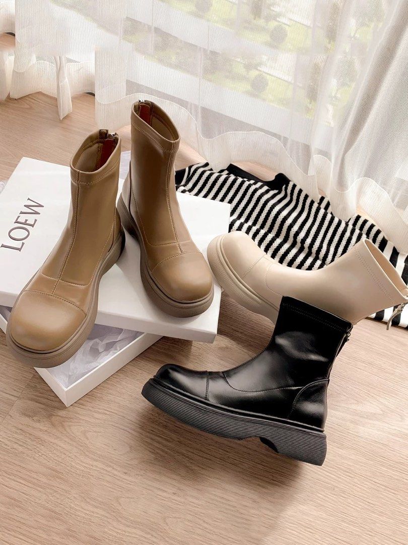 Mid length flat boots top