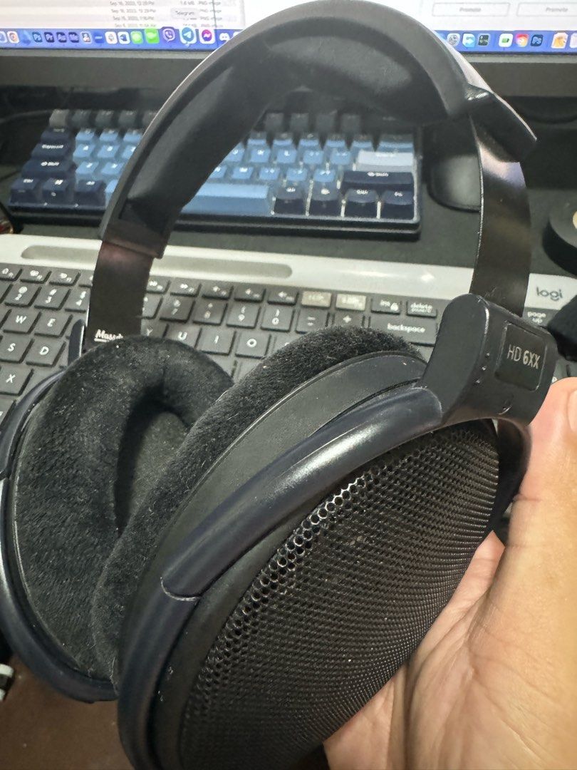 Sennheiser x Drop HD 6xx (Category: Headphones & Headsets) located in Manila. Submitted by ricemonster24 (Listing ID 1265031415, Image 2). Description: Selling my Drop x Sennheiser HD 6xx Comes with TRN (OEM) cable, OEM pads and case Bought from Drop in 2022 RFS: Hospital bills Last price na po thank you.