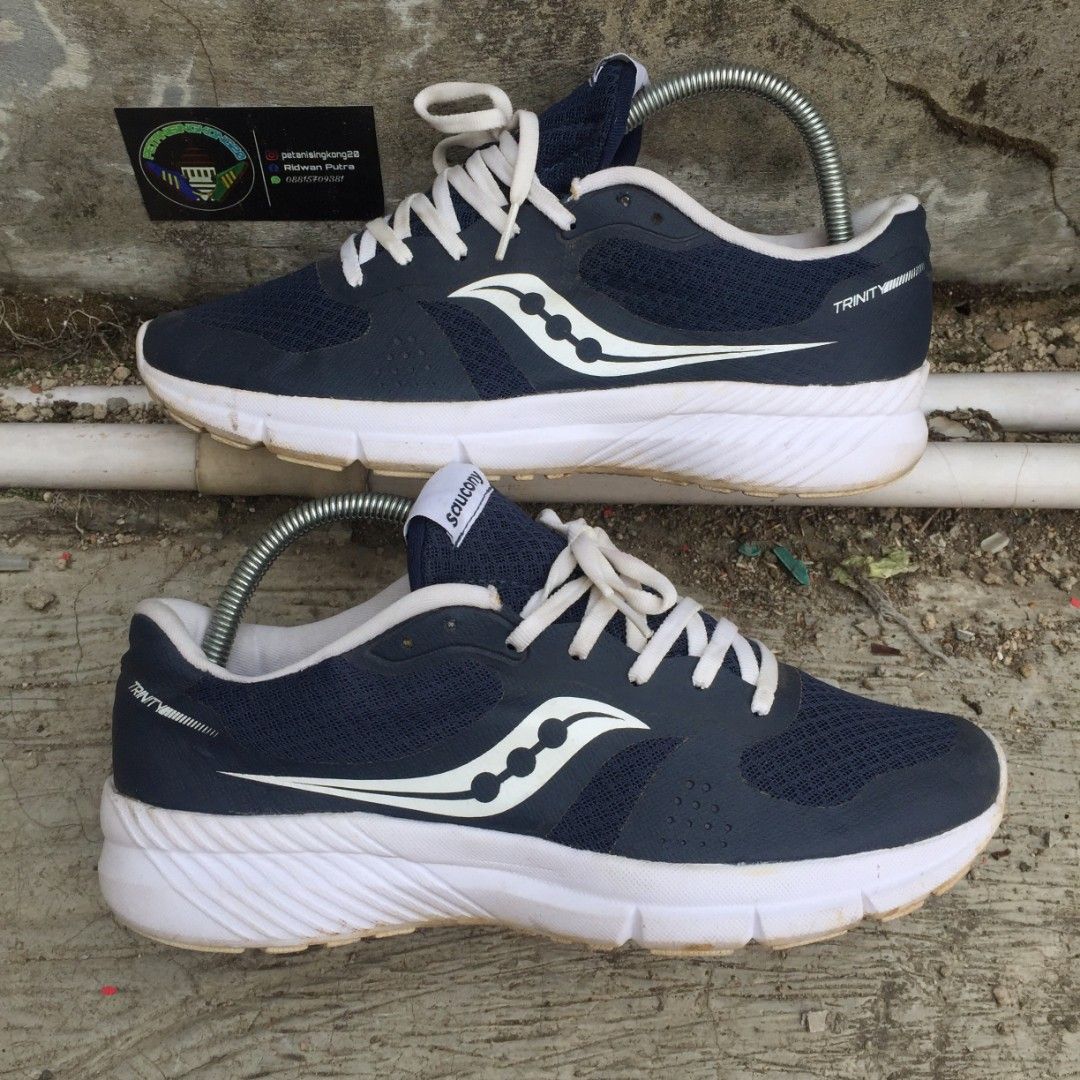 Sepatu Saucony Trinity Running 41 original