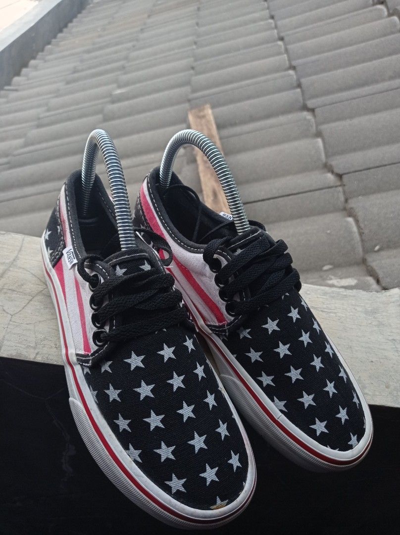 Sepatu online vans amerika