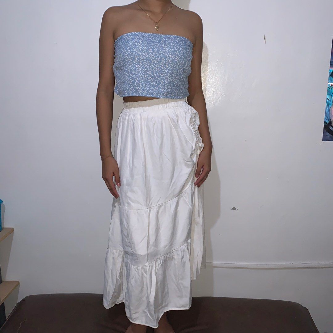 Shien blue tube top (Category: Others Tops) located in Naga. Submitted by nevergooutofstylee (Listing ID 1265126191, Image 3). Description: .