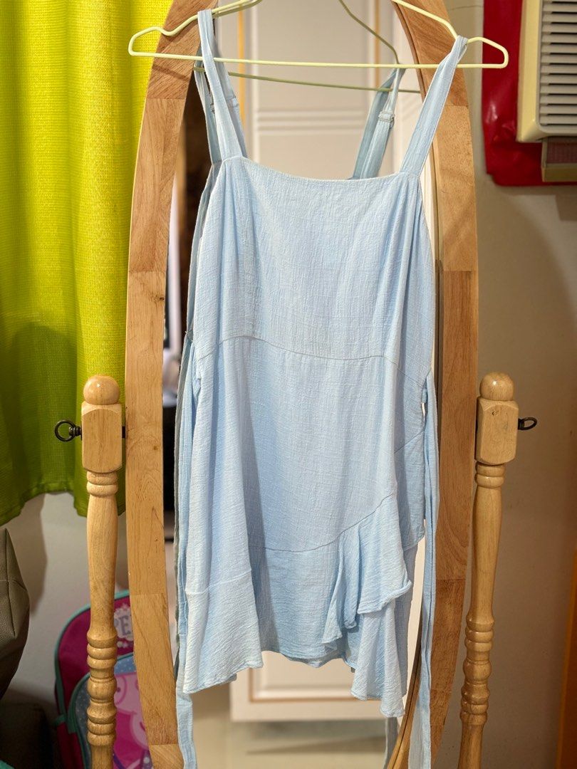 Small layered dress (Category: Dresses) located in Clarin. Submitted by declutter_station101 (Listing ID 1265037699, Image 1). Description: Too short for me. I dont like to expose my knees😅 Fit to xs-small frame.