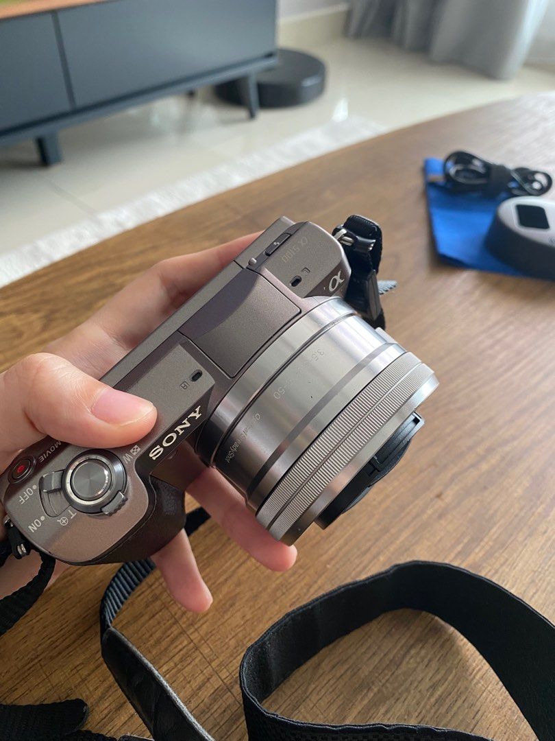Sony A5100 Camera for Sale, Photography, Cameras on Carousell