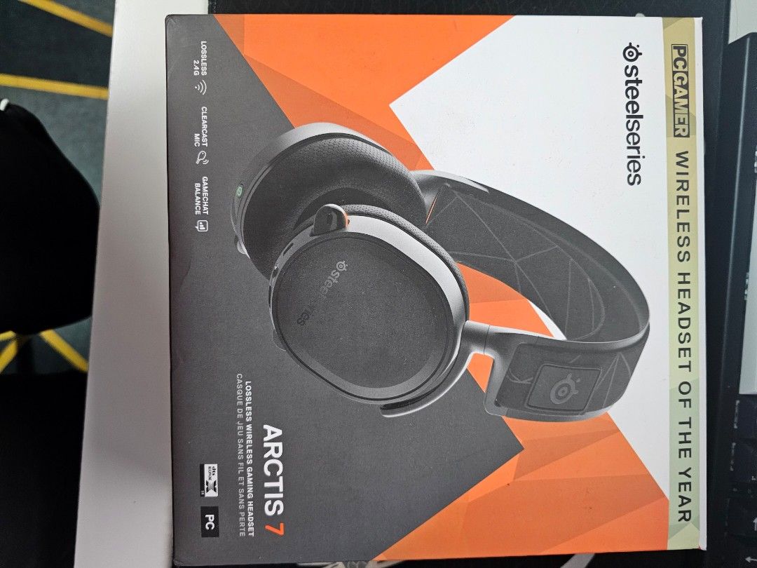 Arctis 7 box clearance