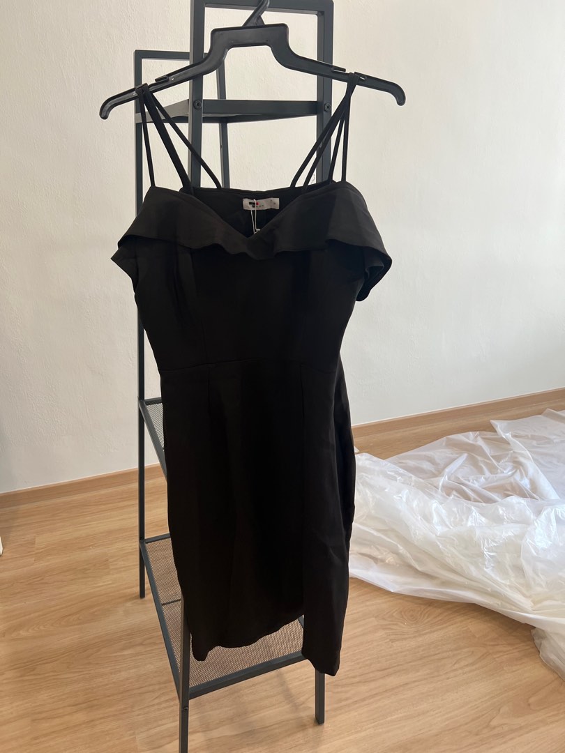 Temt black dress