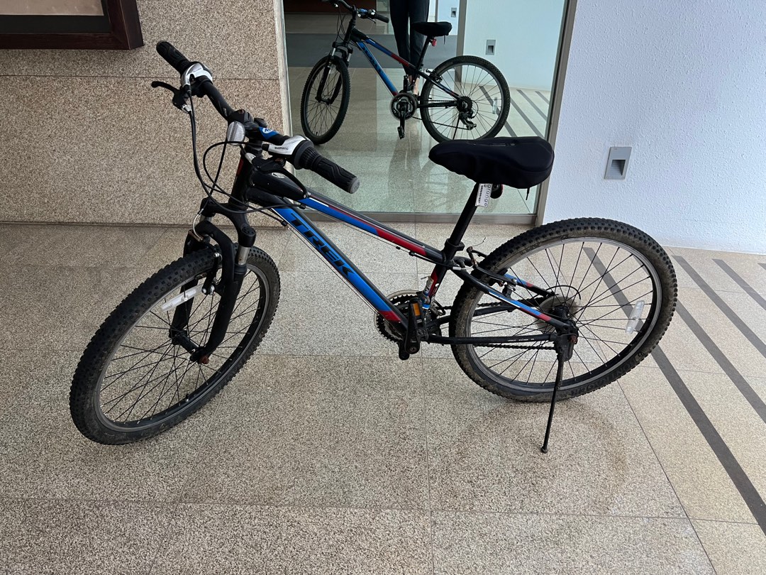Trek jr. Bike Sports Equipment Bicycles Parts Bicycles on