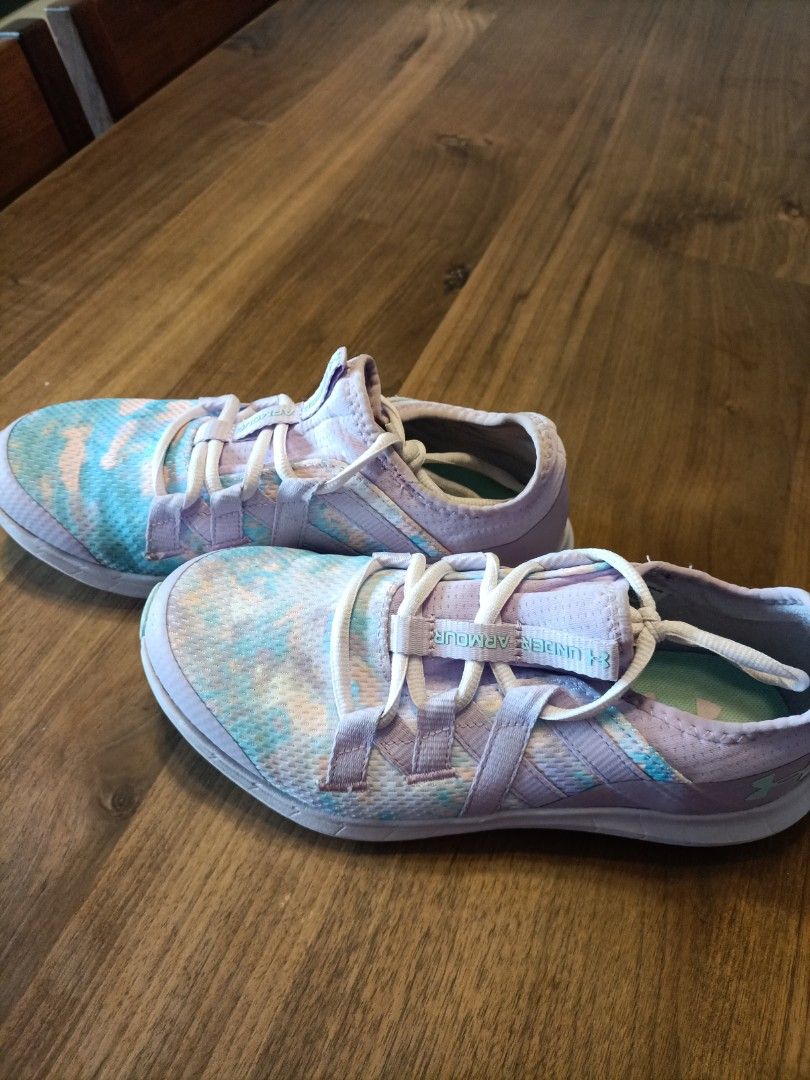 Under armour deals running shoes uk