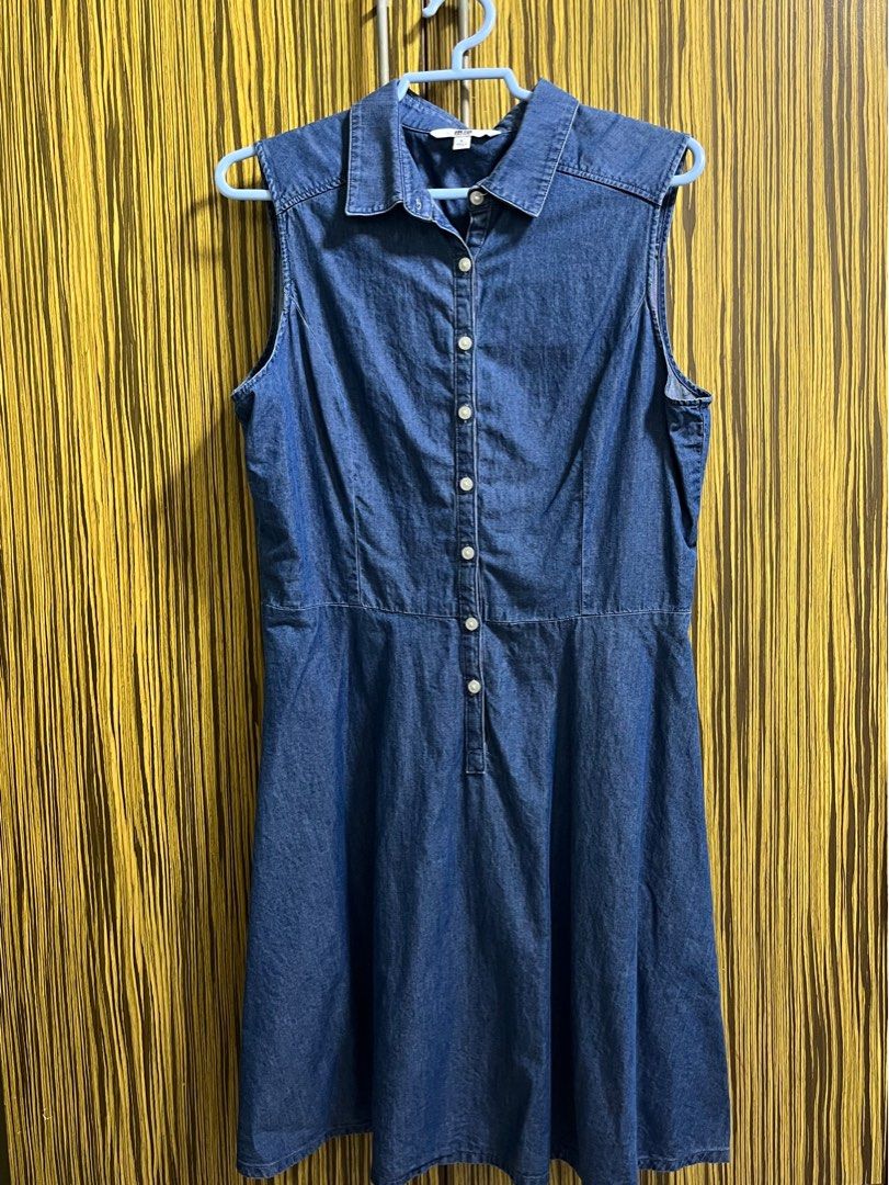 Uniqlo Denim Short Sleeve Dress, Babies & Kids, Babies & Kids Fashion on  Carousell