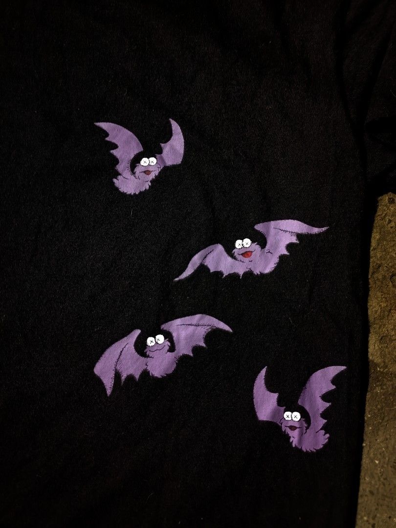 UNIQLO x KAWS x SESAME STREET VAMPIRE TEE Men #39 s Fashion Tops Sets