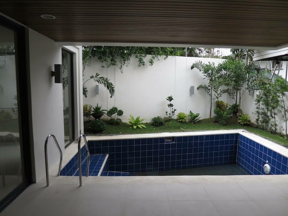 Varsity Hills Subdivision Duplex Type House and Lot for Sale in