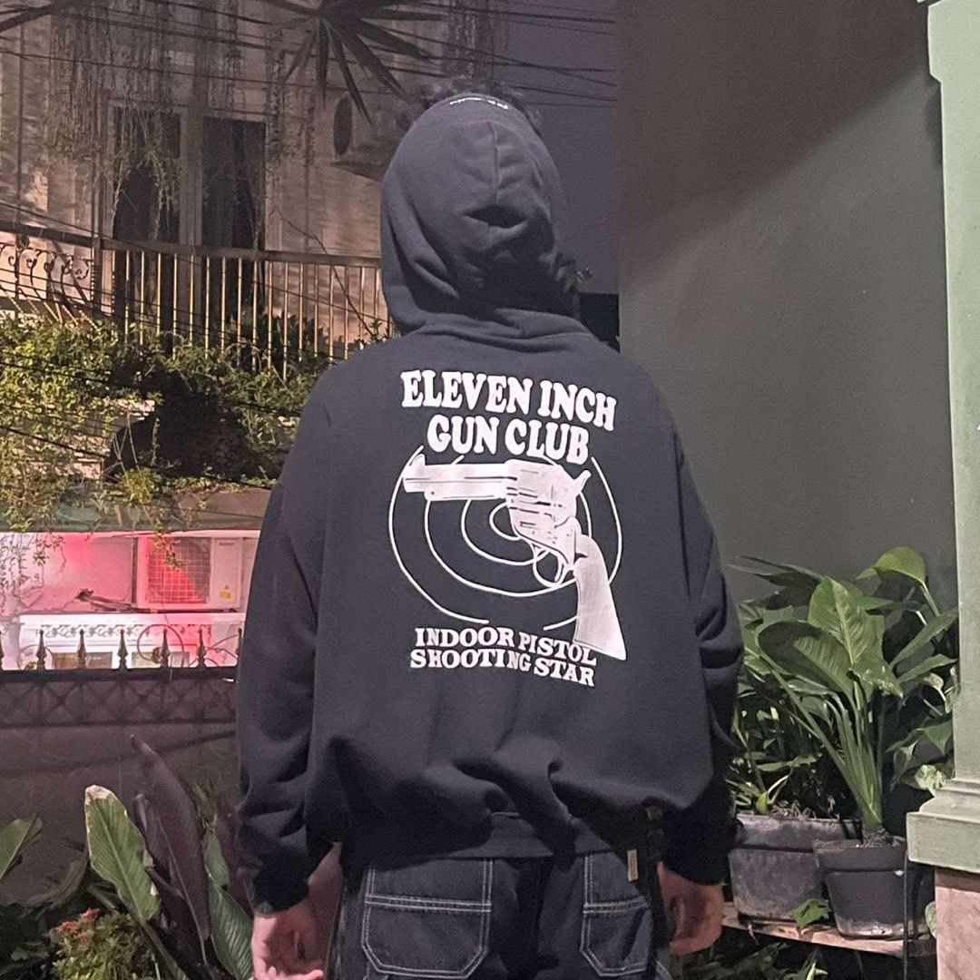 Vetements eleven inch gun club Fesyen Pria Pakaian Atasan di