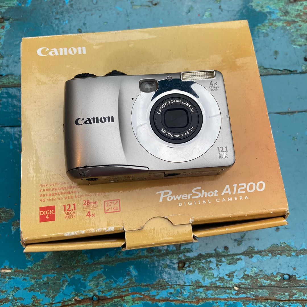 Vintage Canon PowerShot CCD Camera, Photography, Cameras on Carousell