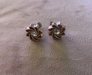 (Category: ) located in . Submitted by shebunny (Listing ID 1265103879, Image 1). Description: .