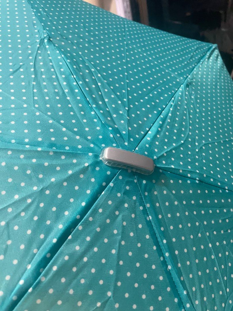 WATERFRONT UMBRELLA JAPAN polka green, Hobbies & Toys, Travel
