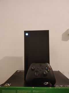 Xbox Series X (Comes With Games!)