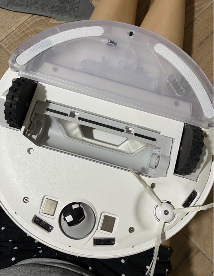 Xiaomi robot vacuum 1C, TV & Home Appliances, Vacuum Cleaner