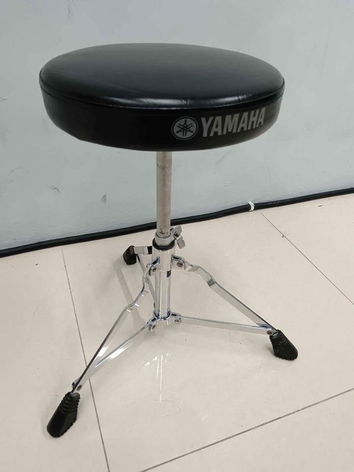 yamaha drum throne RM180, Hobbies & Toys, Music & Media, Musical