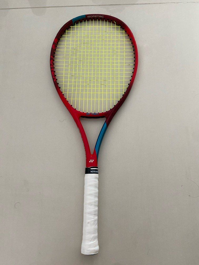 Yonex 98” vCore v2021 (305g), Sports Equipment, Sports & Games