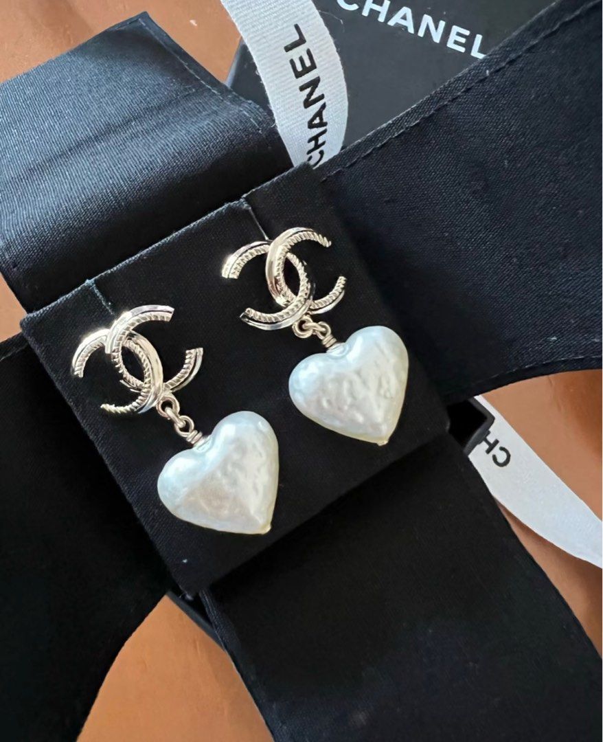 100% authentic & brand new Chanel pearl heart earrings, Luxury, Accessories  on Carousell