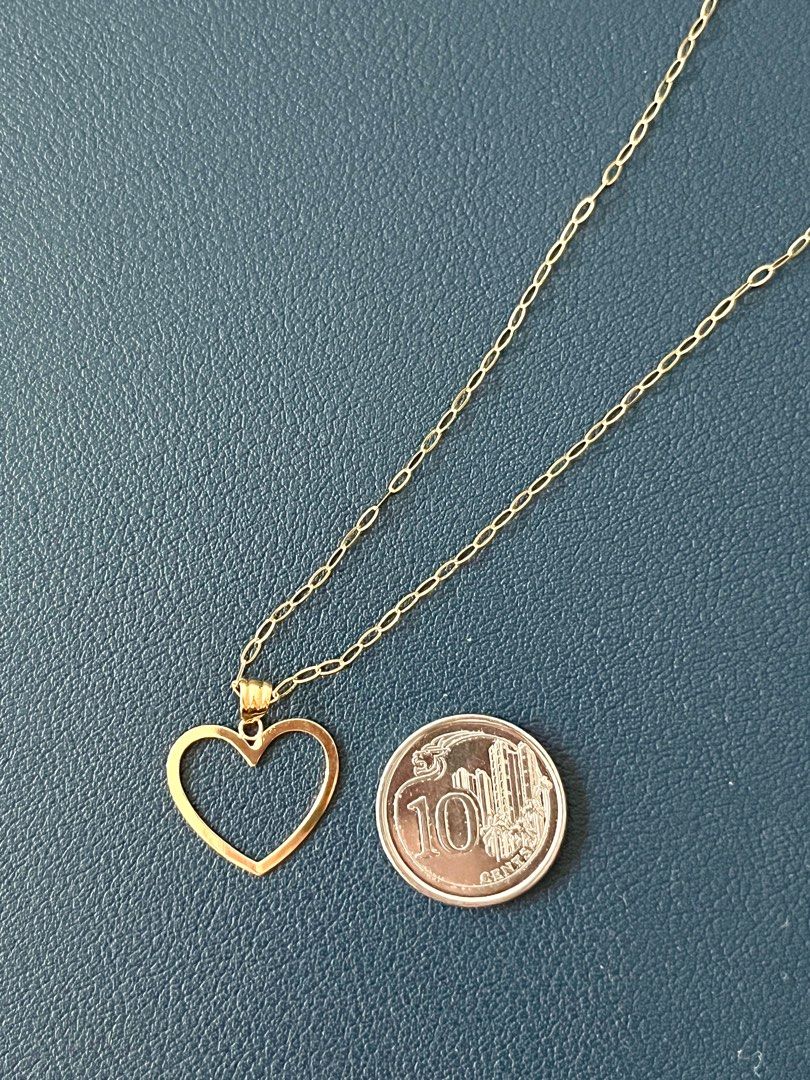 Chain with heart locket discount