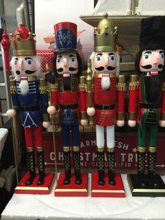 24 inches Wood Nutcrackers