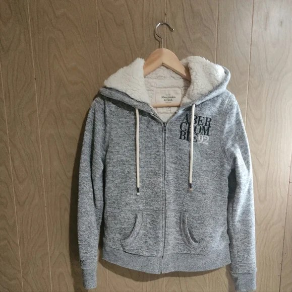 Fuzzy jacket with hood shop