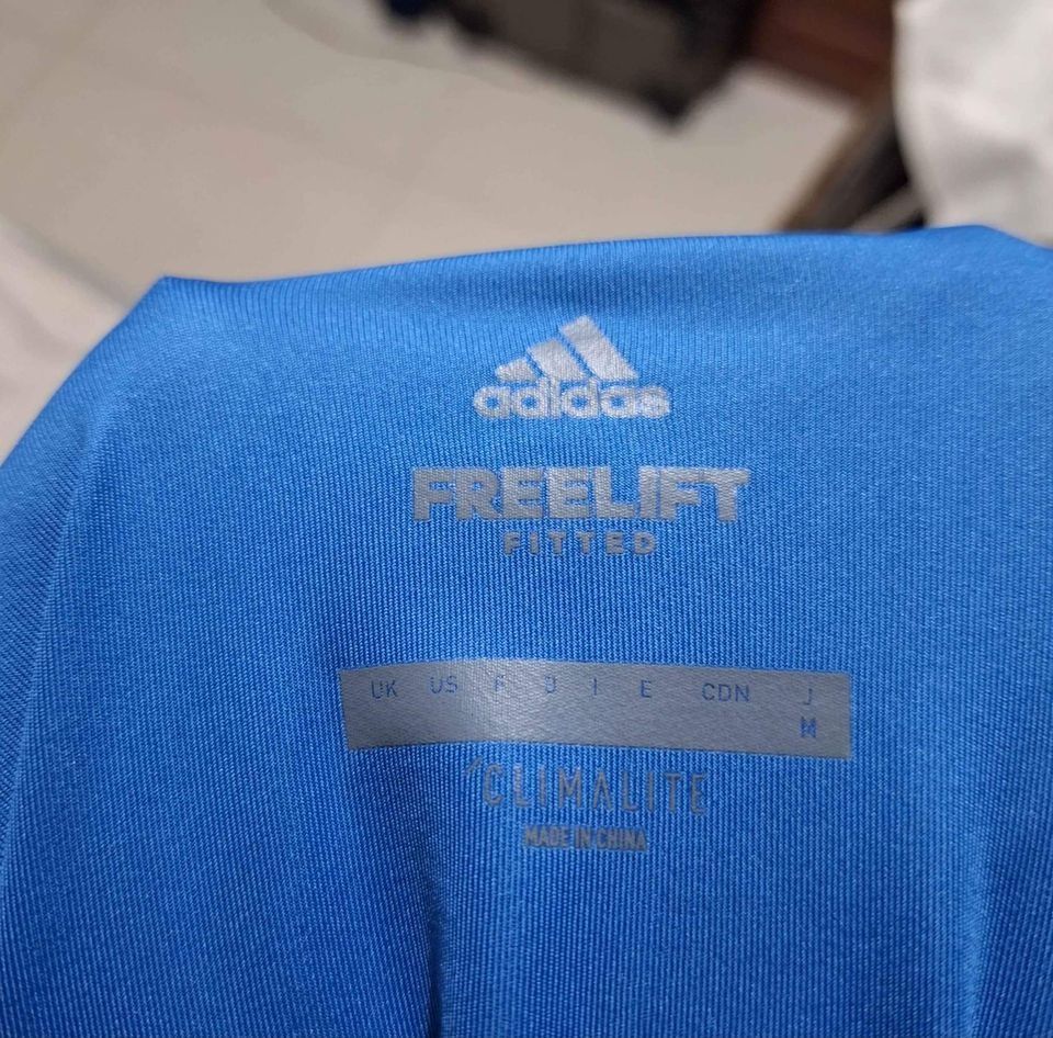 Adidas Climalite Freelift Fitted top size M