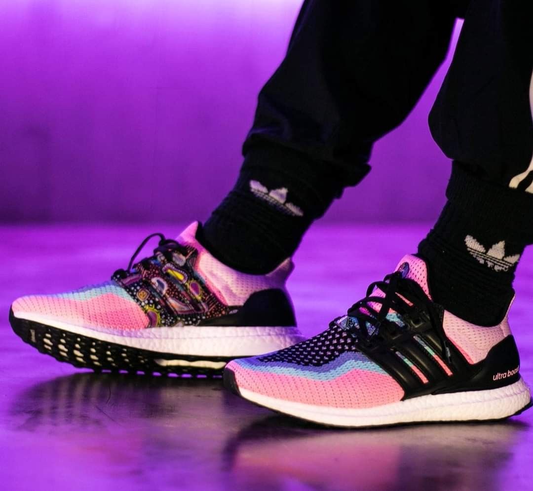 価格変更しますねADIDAS ULTRABOOST 4.0 \